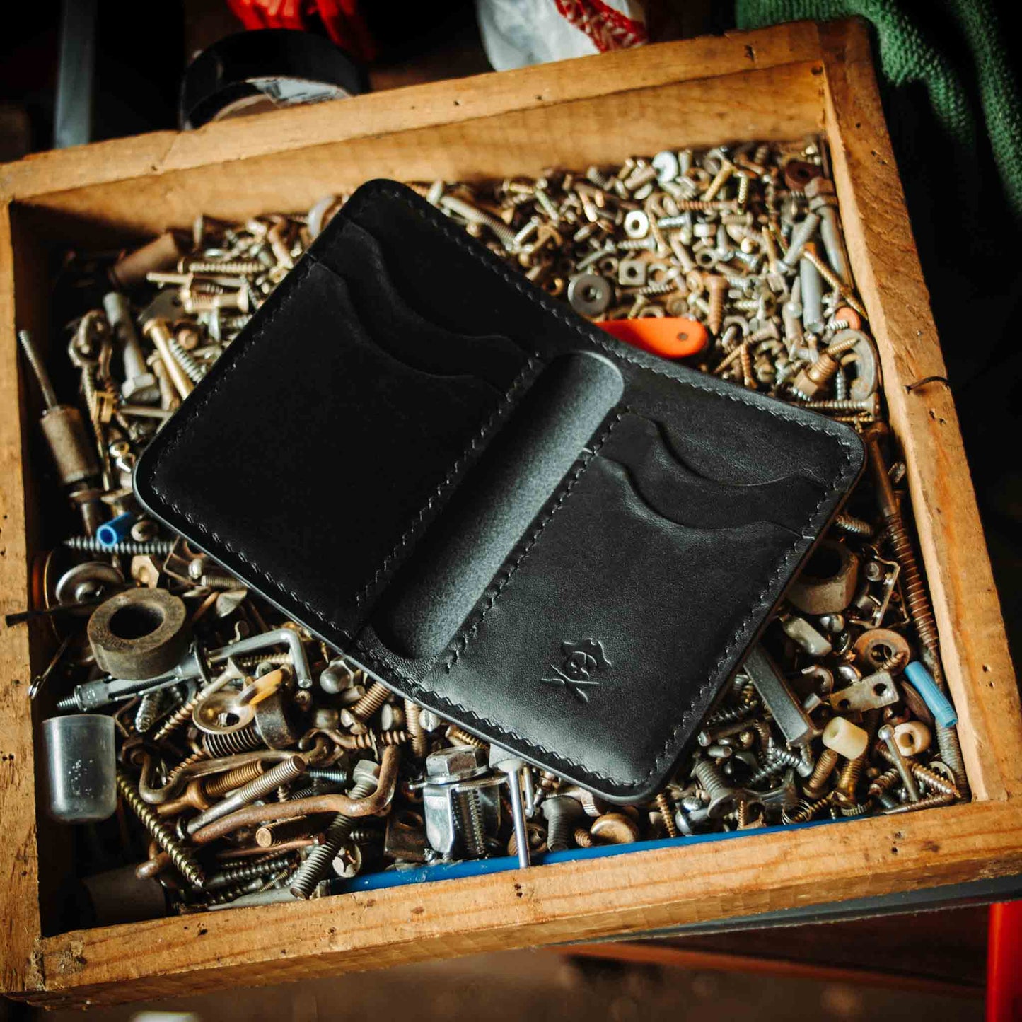 Debunking the Myth: The Durability of Slim Leather Wallets - Pirate Goods