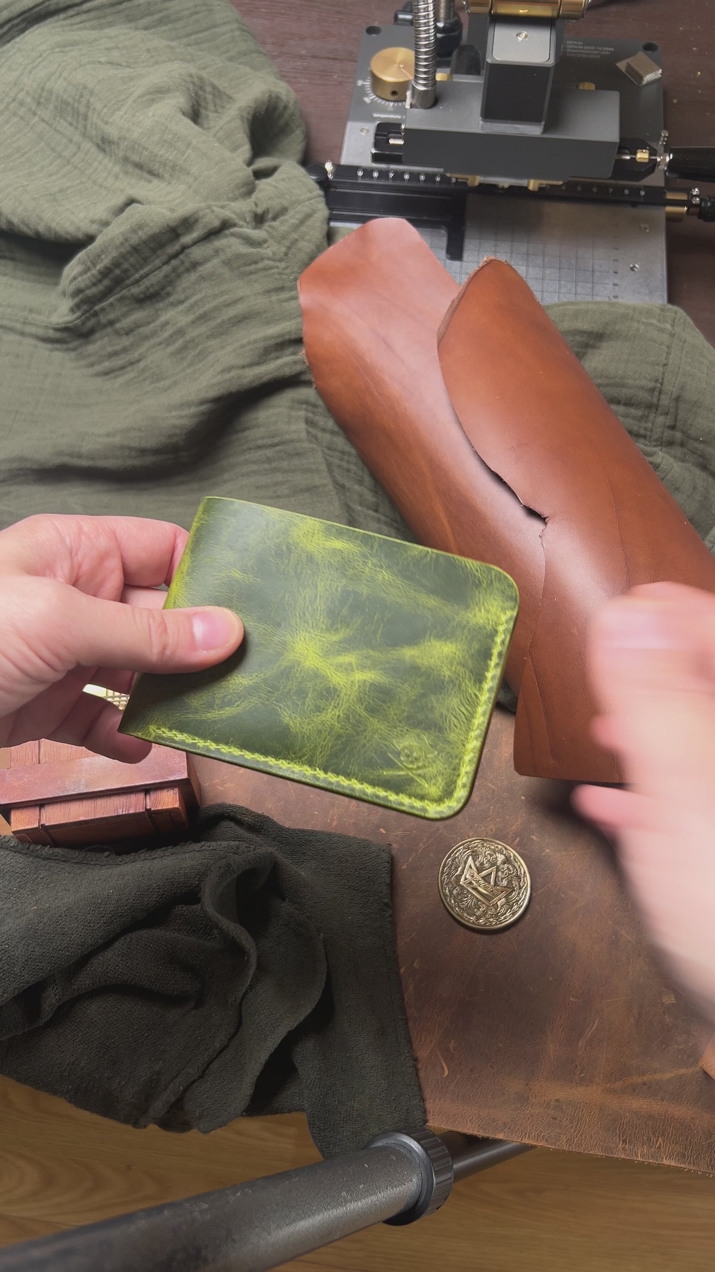 Bifold Leather Wallet - Captain v5 | Classic Design | Handcrafted