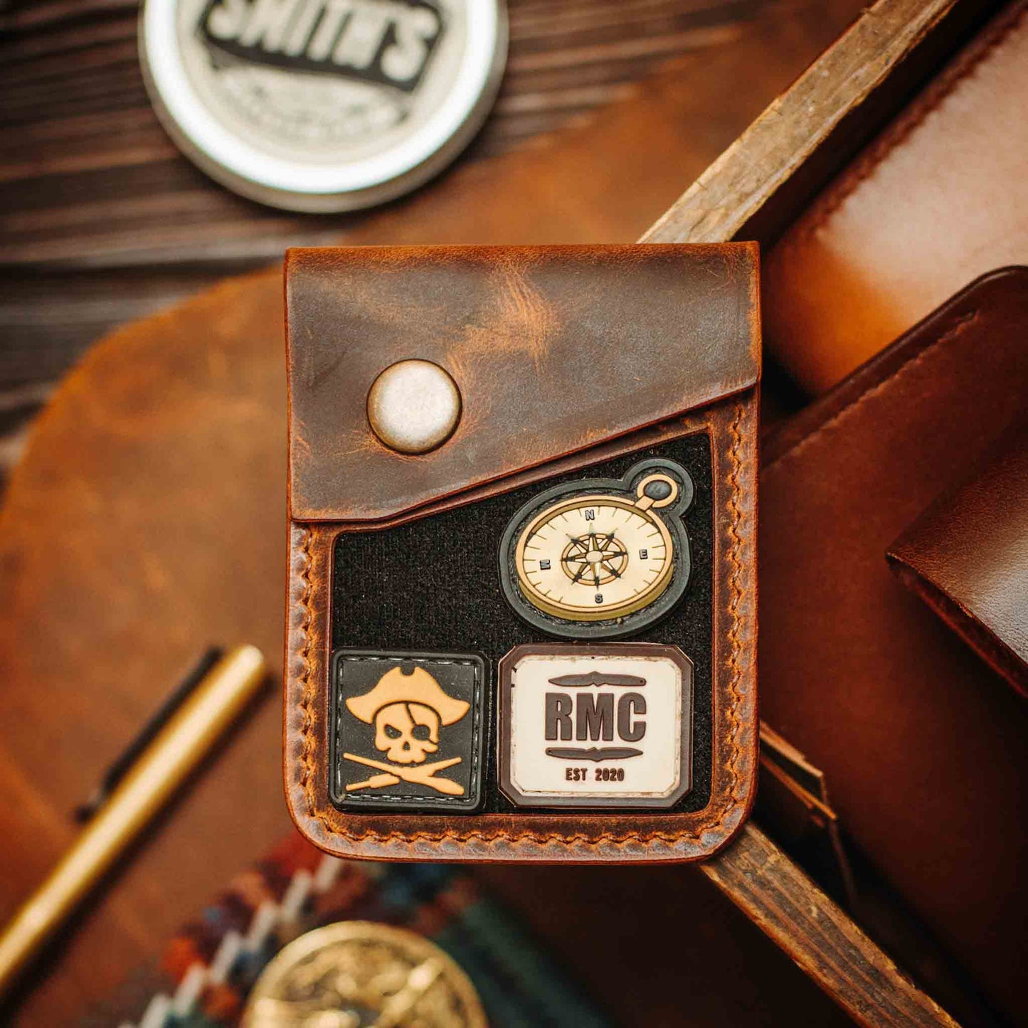 Voyager v2 - Flap EDC Leather Velcro Wallet