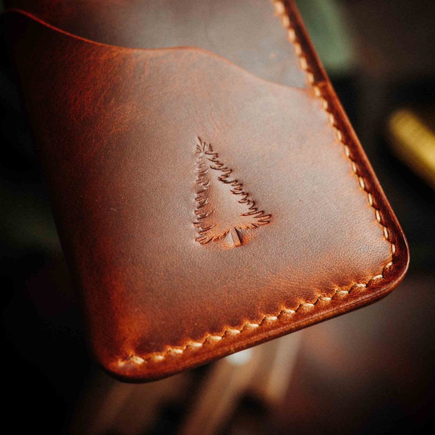 Top Ridge Wallet Alternatives in 2026: Ultimate Minimalist Wallet Guide