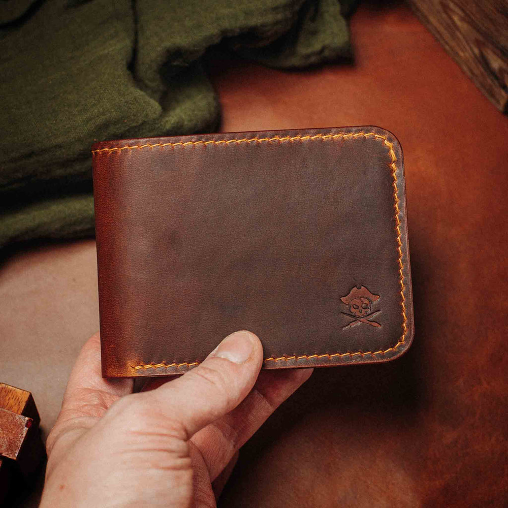 Captain v4 - Classic Bifold Leather Wallet