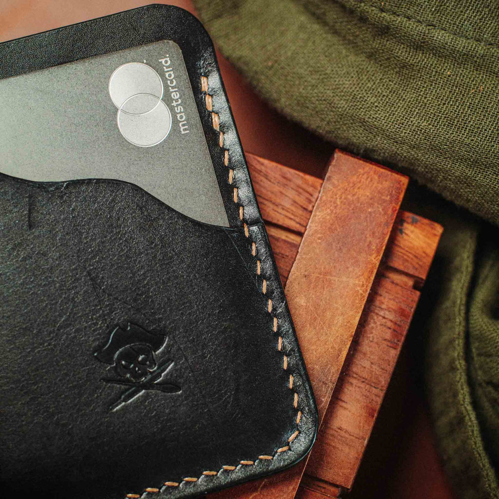 
                  
                    Venturer v2 - Minimalist Leather Card Holder
                  
                