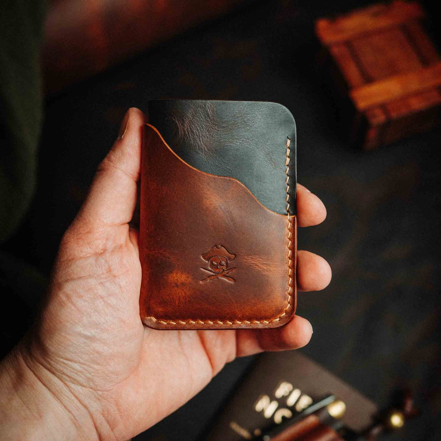 Slim Leather Card Holder Venturer v2 | Minimalist EDC Wallet | Pirate Goods Slim Leather Card Holder Venturer v2 | Minimalist EDC Wallet | Pirate Goods