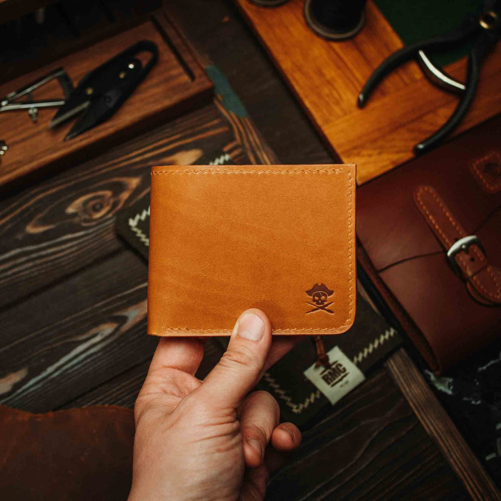 
                  
                    Captain v3 - Classic Bifold Leather Wallet
                  
                