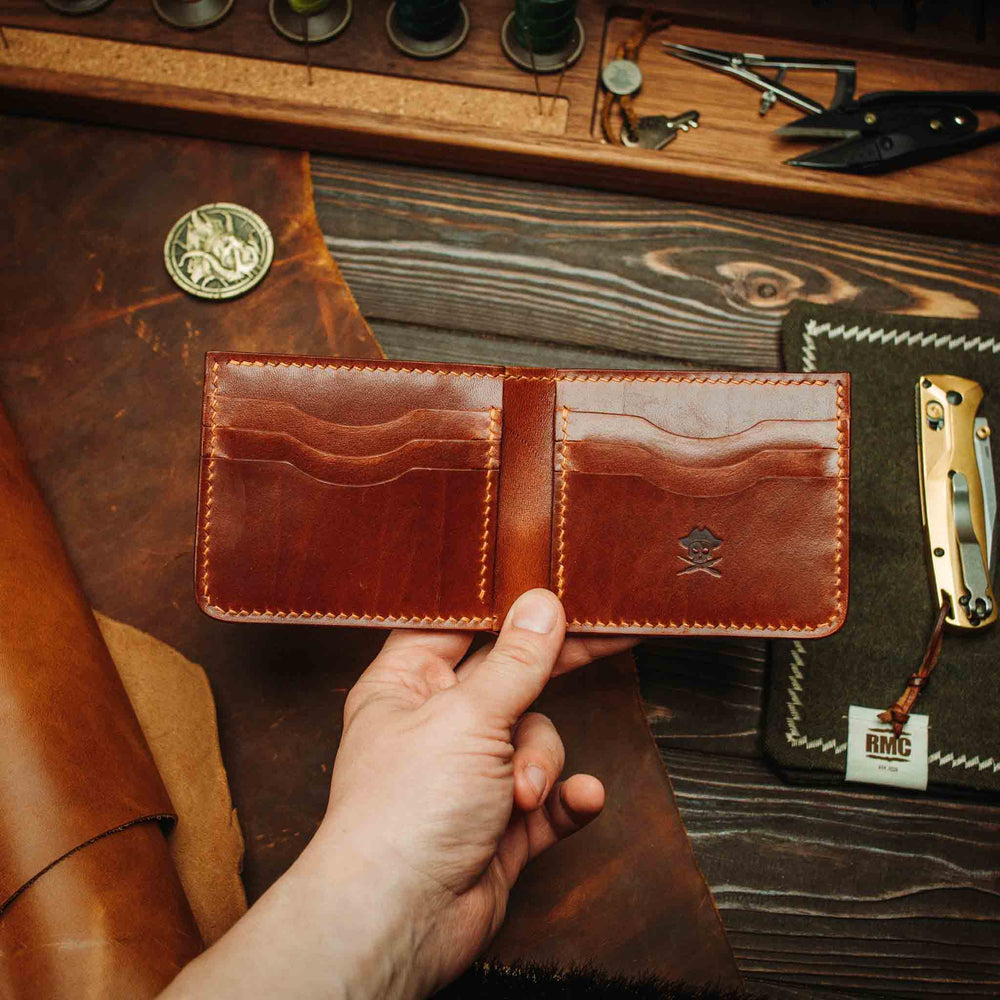 
                  
                    Captain v3 - Classic Bifold Leather Wallet
                  
                