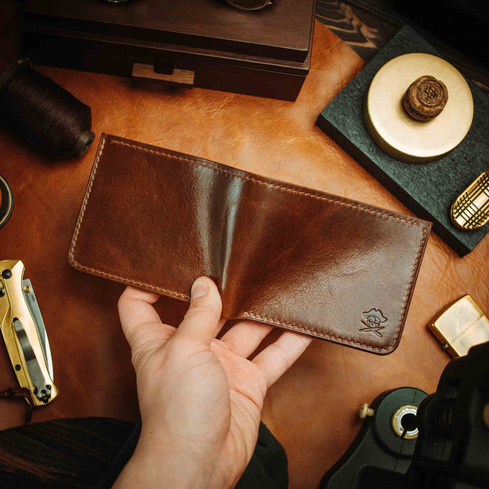 
                  
                    Captain v3 - Classic Bifold Leather Wallet
                  
                