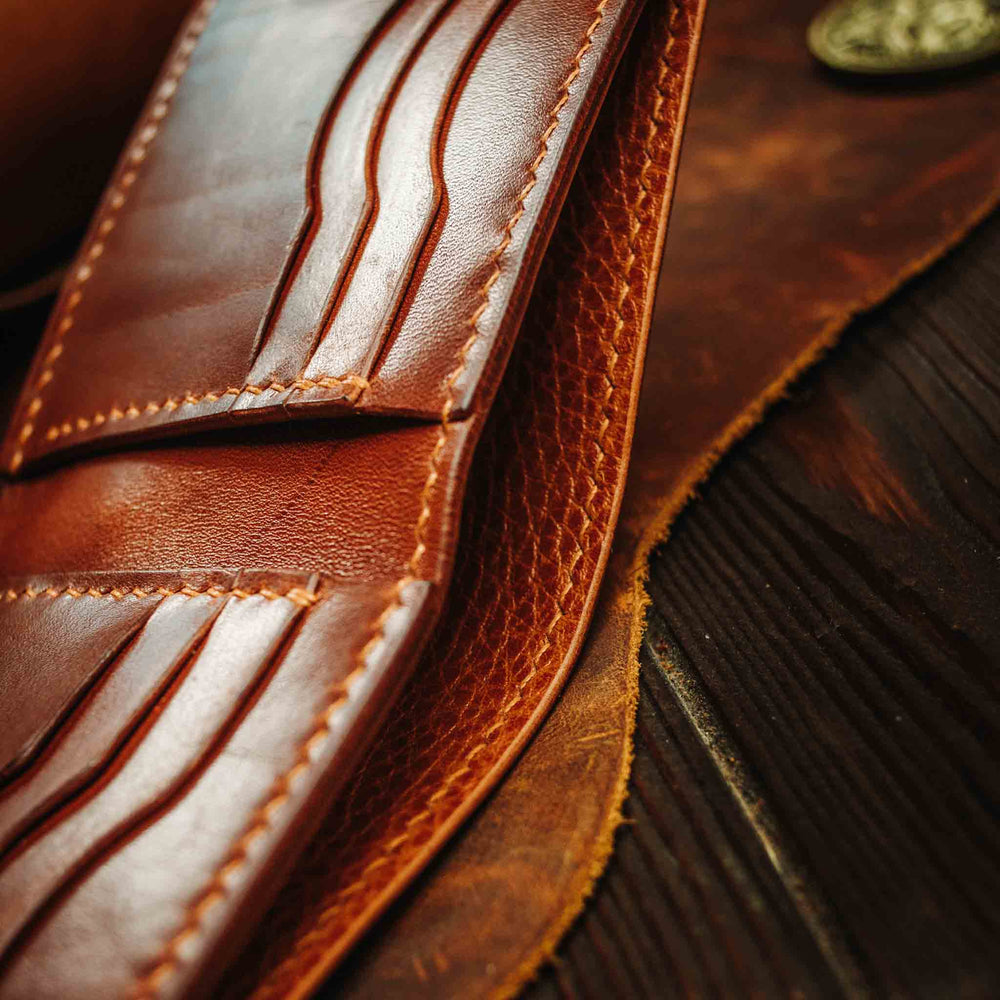 
                  
                    Captain v3 - Classic Bifold Leather Wallet
                  
                