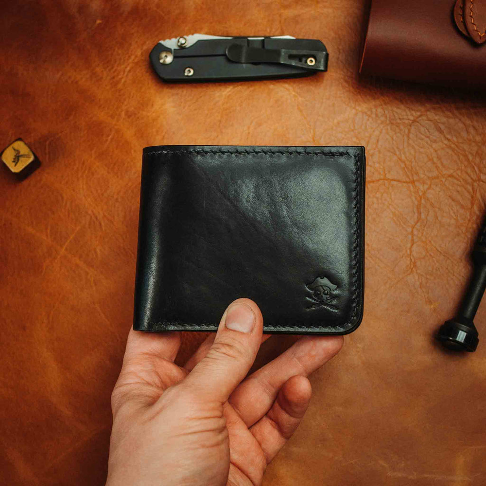 
                  
                    Captain v3 - Classic Bifold Leather Wallet
                  
                