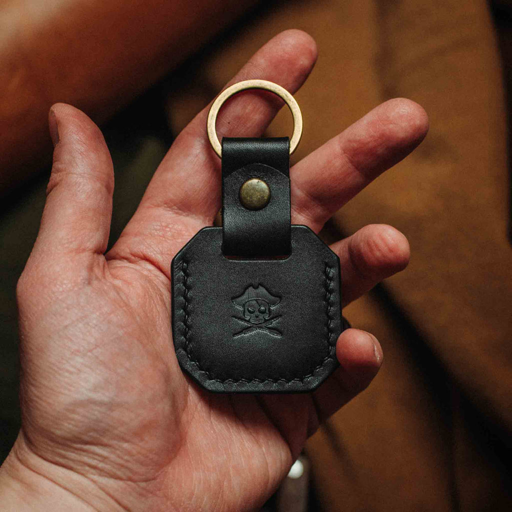 
                  
                    Compass - Apple airtag EDC leather keychain
                  
                