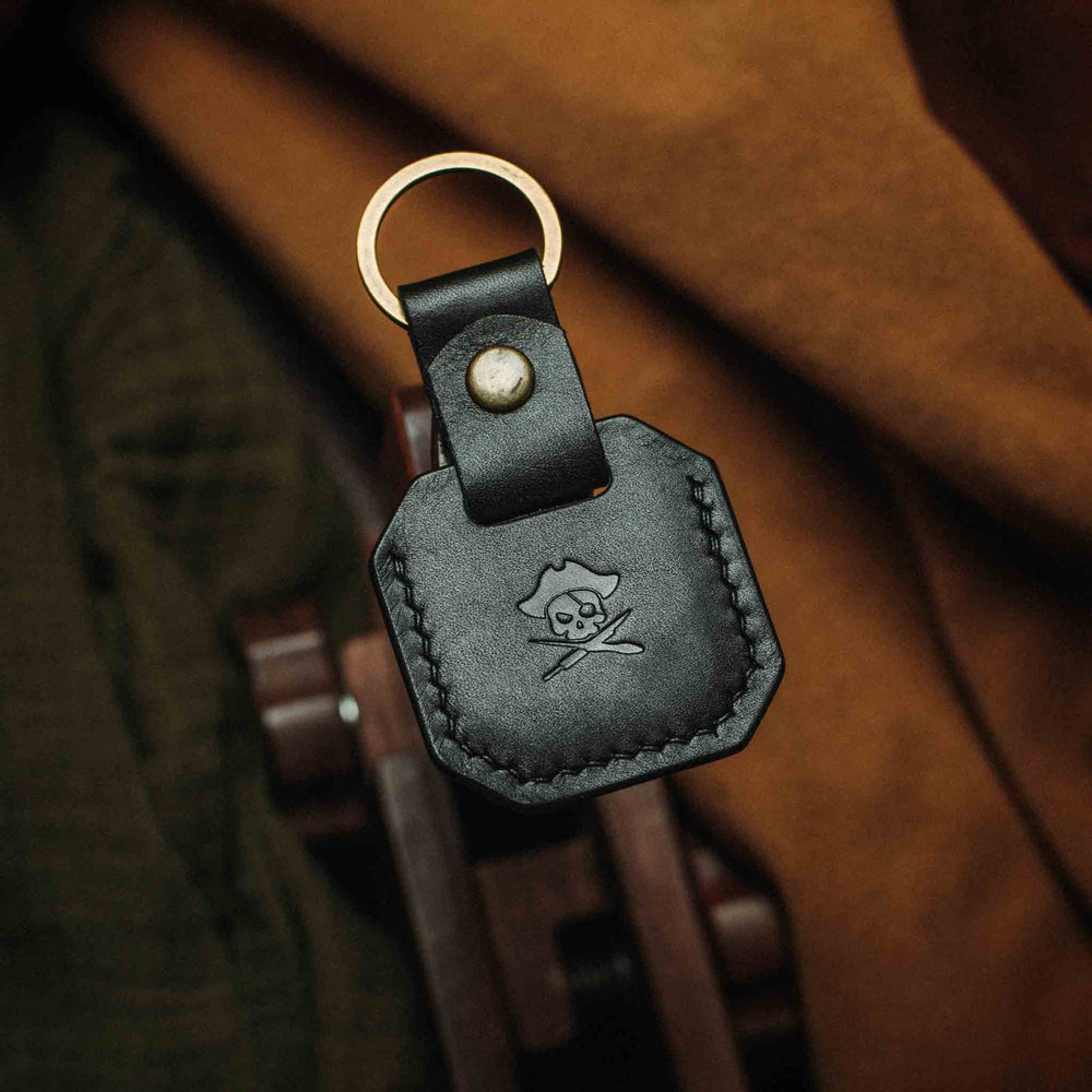 
                  
                    Compass - Apple airtag EDC leather keychain
                  
                