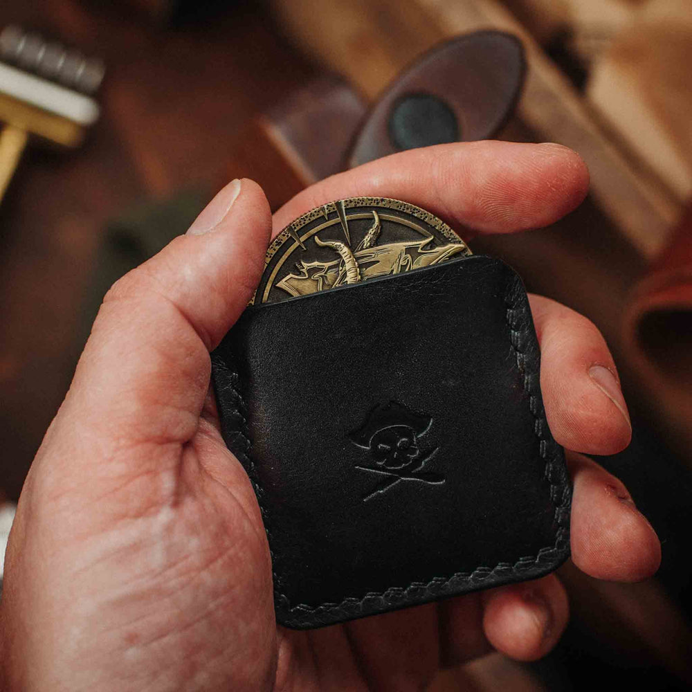 
                  
                    Peso Pocket v3 - Challenge Coin Leather Slip
                  
                