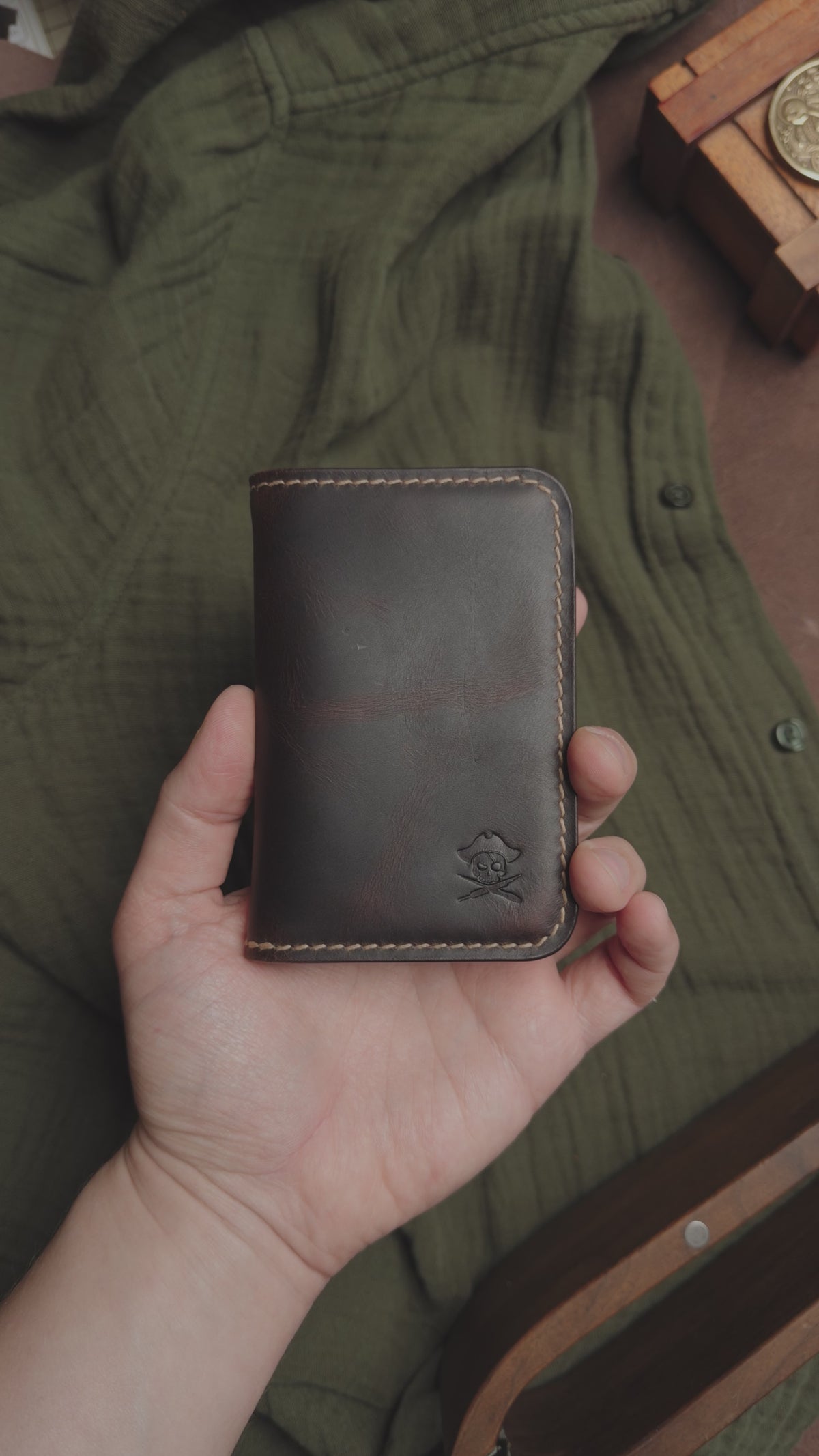 Pirate Goods Buccaneer – Slim Leather Bifold Wallet