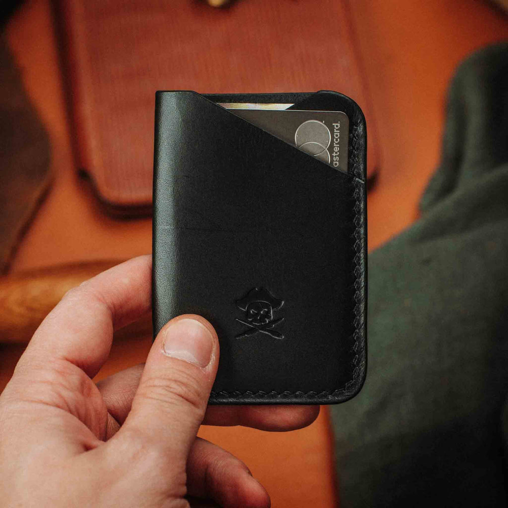 
                  
                    Venturer - Minimalist EDC Leather Wallet
                  
                