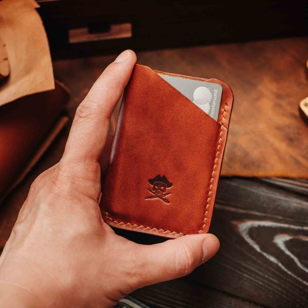 
                  
                    Venturer - Minimalist EDC Leather Wallet
                  
                