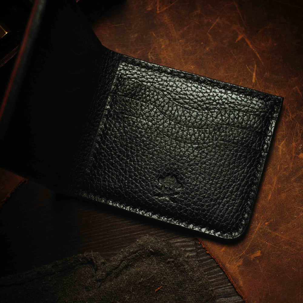 
                  
                    Captain v3 - Classic Bifold Leather Wallet
                  
                