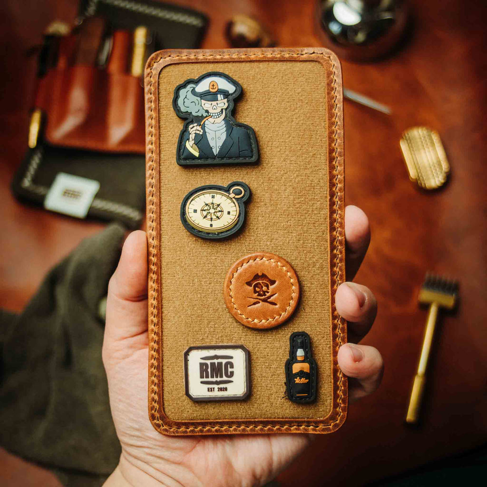 Nautilus - iPhone leather cover with velcro