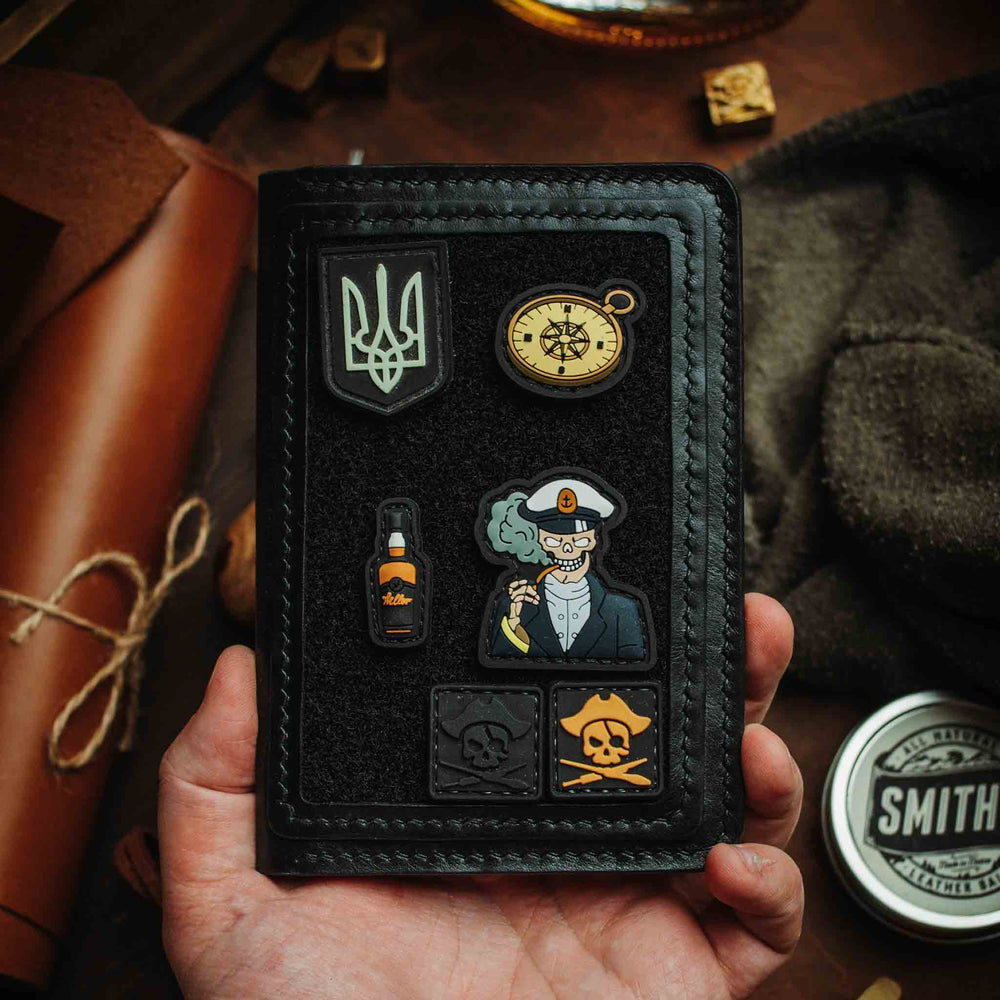 
                  
                    Quartermaster v2 - Passport EDC Leather Travel Wallet
                  
                