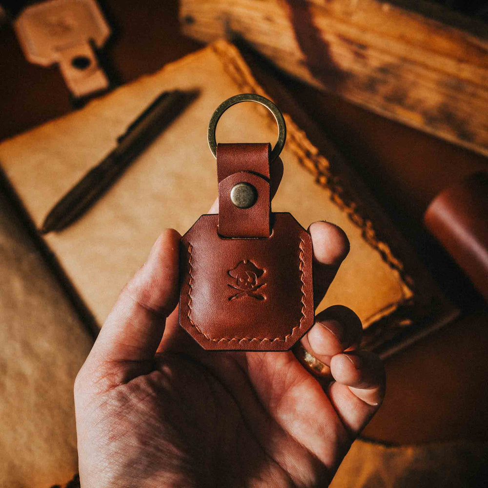 
                  
                    The Compass - Apple airtag EDC leather keychain
                  
                